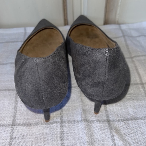 Old Navy Gray Suede Kitten Heels - Picture 3 of 8
